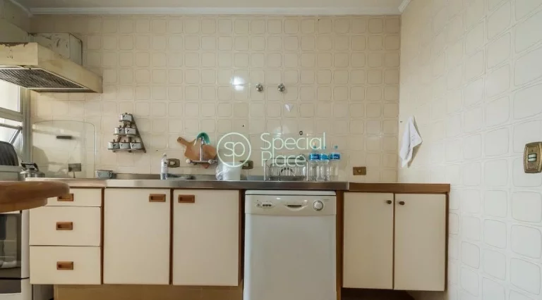 Imagem Amplo apartamento no miolo do Brooklin, 170 m², andar alto, sala para dois ambientes com ar condici...