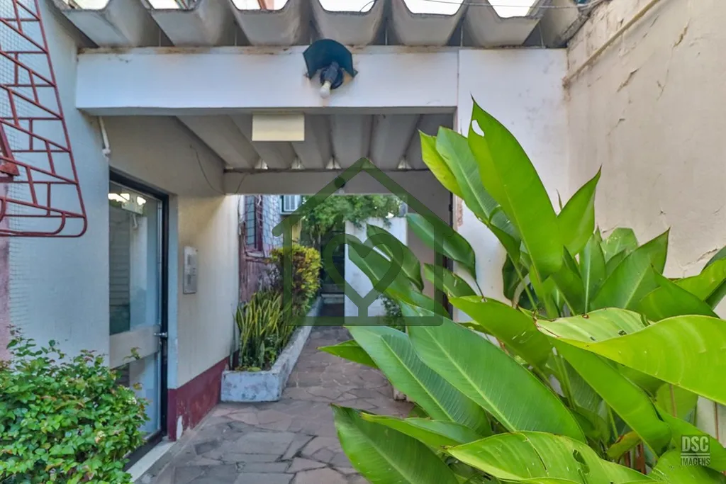 Imagem No bairro Santa Tereza, na rua Monroe n°67, localizado no andar térreo, apartamento 2 dormitórios...