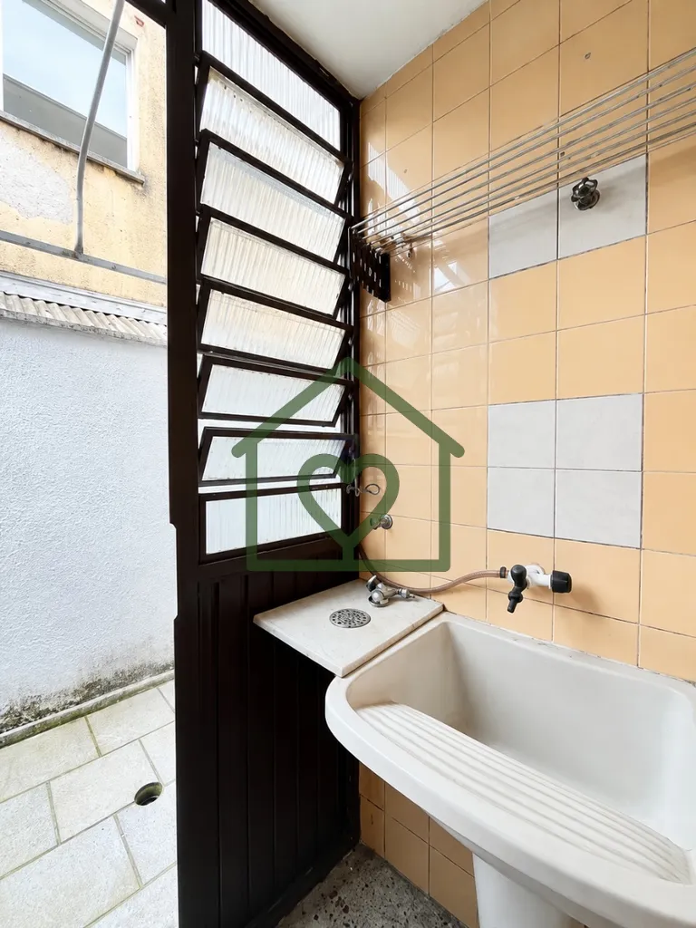 Imagem **Apartamento 1 dormitório à venda ou locação no Passo da Areia - Porto Alegre** 
 
Excelente op...