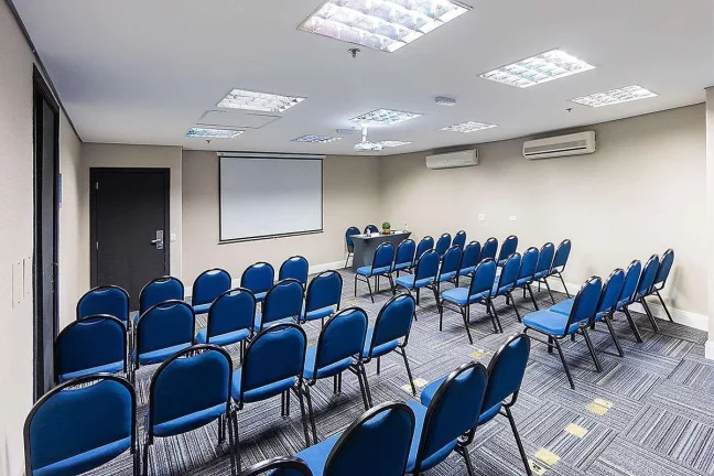 Imagem Flat disponível para venda no Edifício Stella Vega no Paraiso, com 30m², 1 dormitório e 1 vaga de garagem