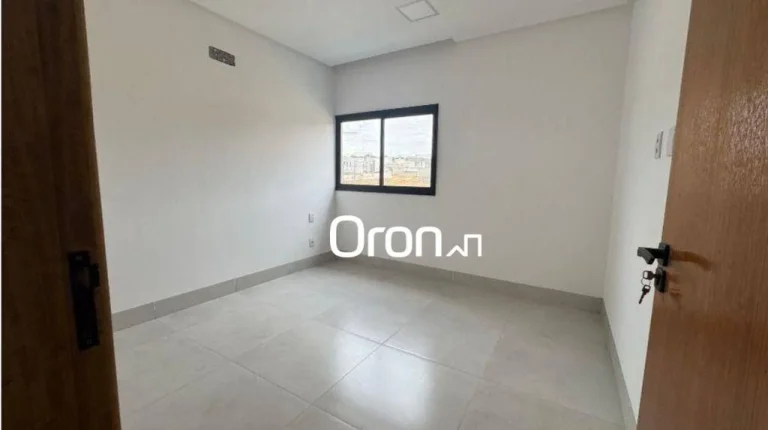 Imagem Sobrado à venda, 201 m² por R$ 1.700.000,00 - Jardins Porto - Senador Canedo/GO
