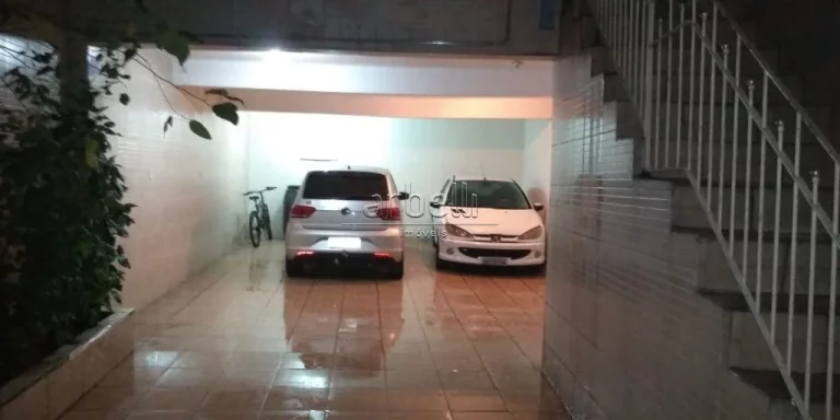 Imagem Sobrado com 130 metros quadrados, 3 dormitórios sendo 1 suíte, ampla sala, 2 banheiros, copa cozin...