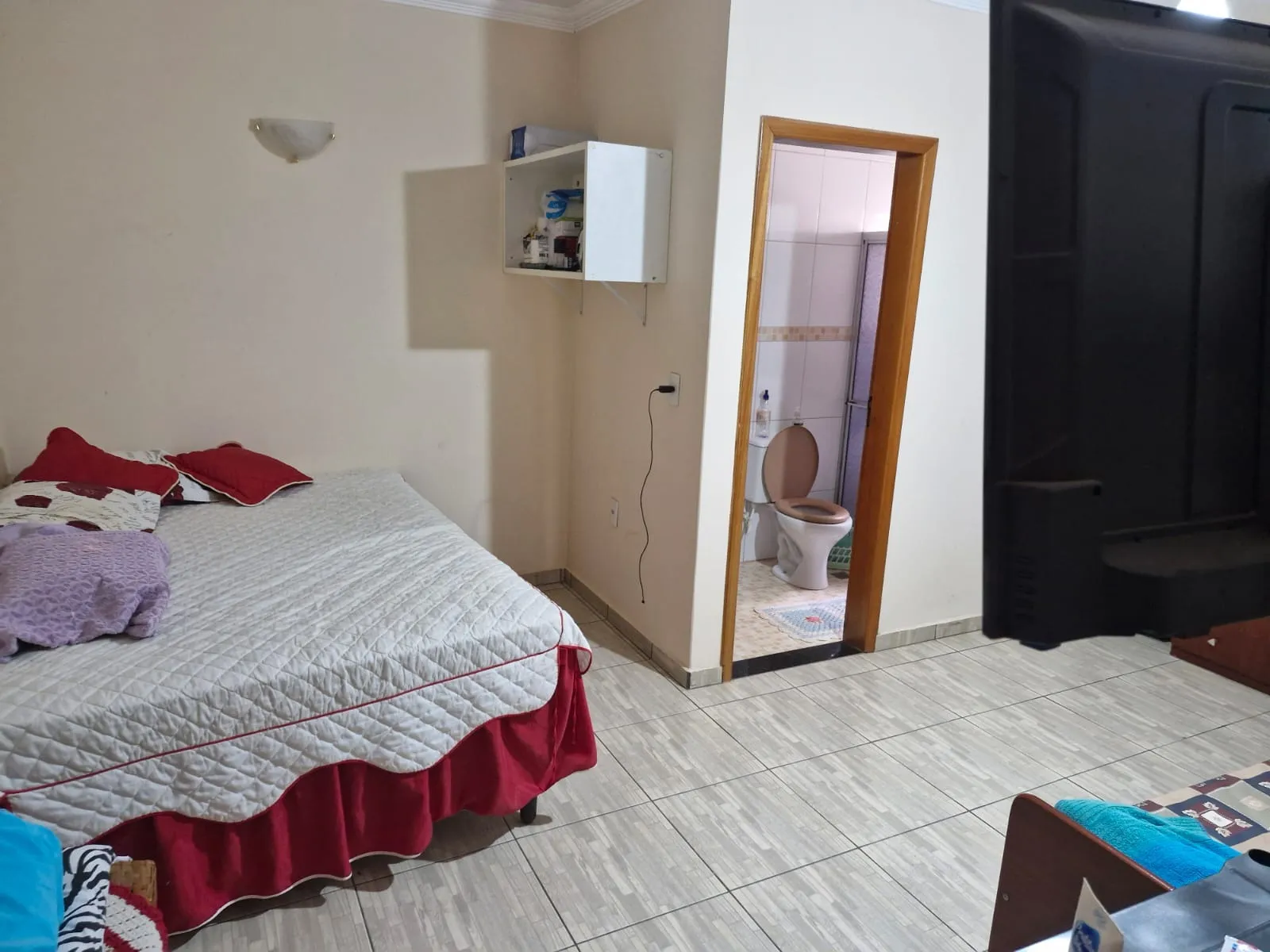 Imagem Linda chácara com 03 Suítes no Condomínio Residencial Village da Serra-Araçoiaba da Serra