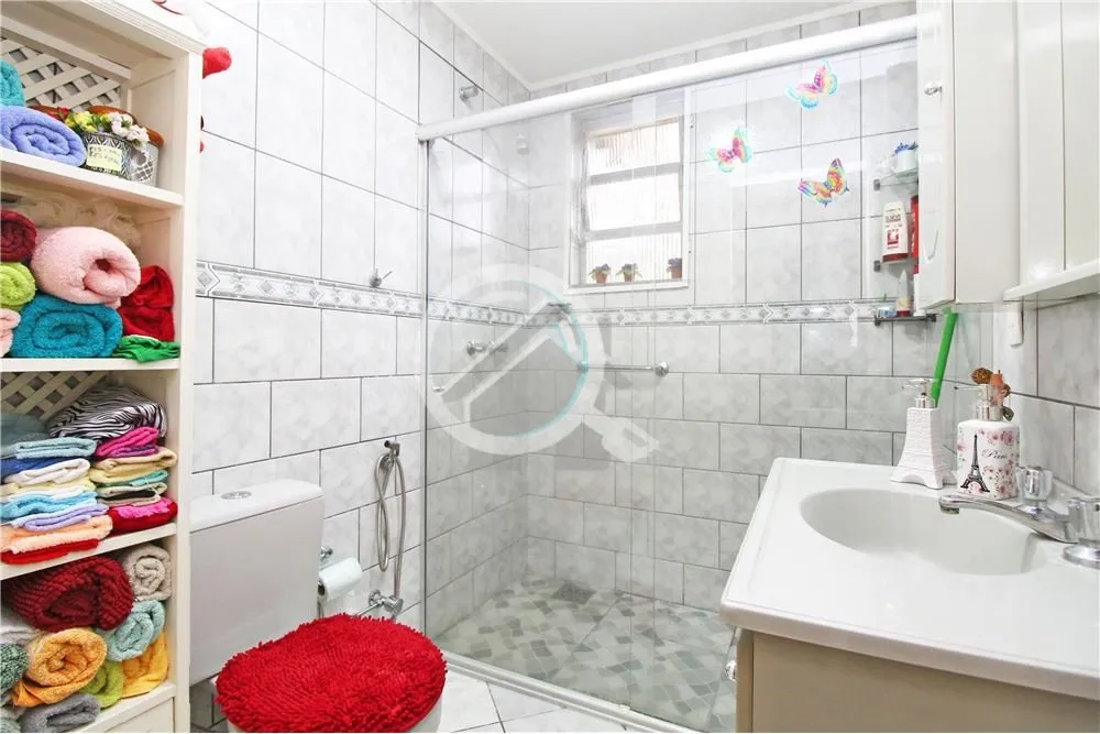 Imagem Venha conhecer este incrível apartamento semimobiliado, arejado e com ventilação natural! São tr...