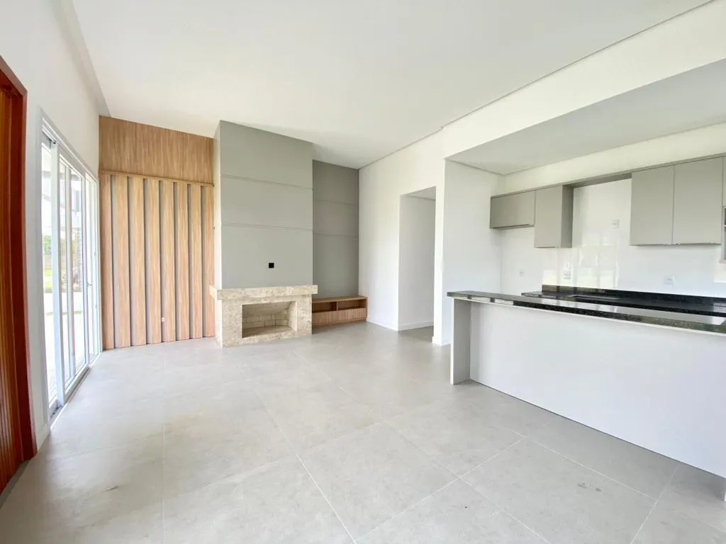 Imagem Casa em Condominio 3 Dormitórios - Bairro Dubai