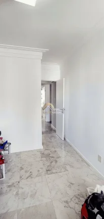 Imagem 150 m² bem distribuídos na Graça: 2 salas com varanda, 3 suítes, dependência completa e 3 vagas num