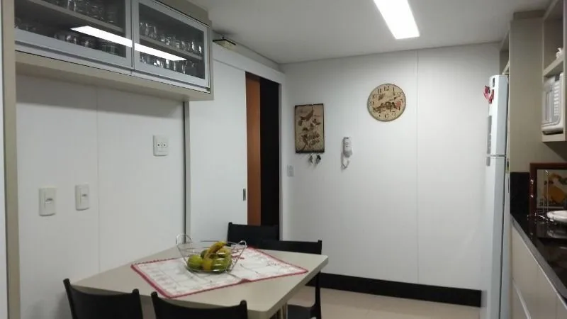 Imagem Apartamento para Venda - 203.98m², 3 dormitórios, sendo 1 suites, 3 vagas - Ipanema