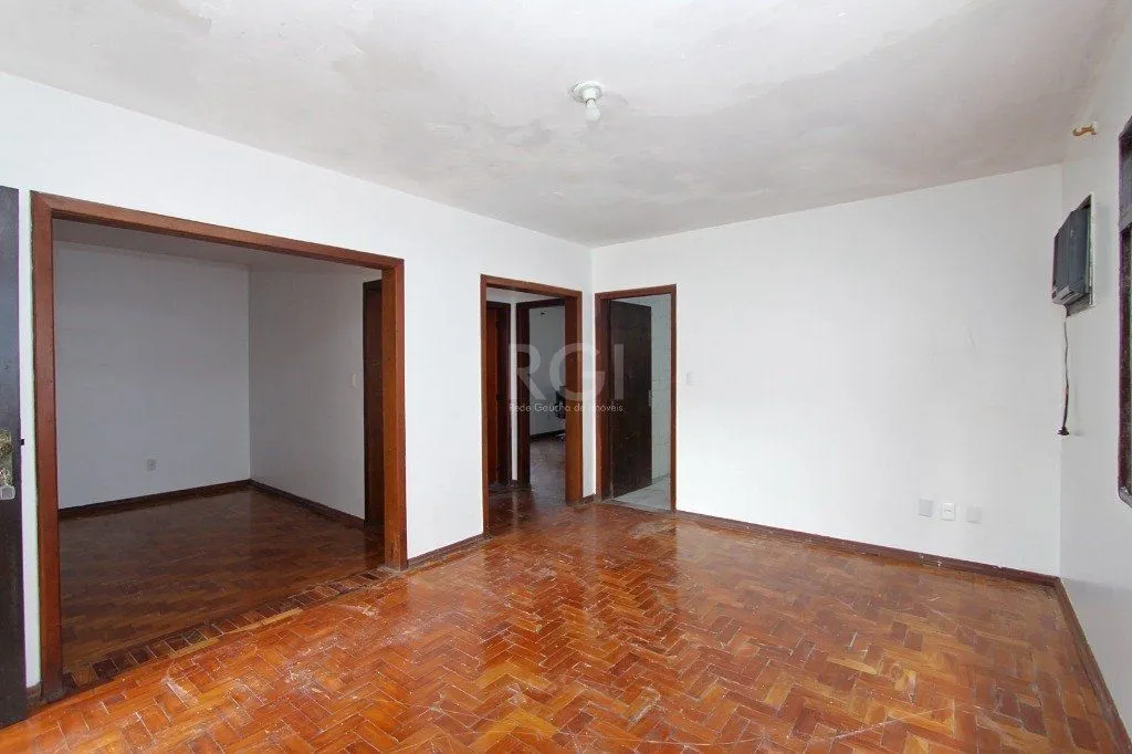 Imagem Casa para Locação/Aluguel - 240m², 4 dormitórios, 6 vagas - Nonoai