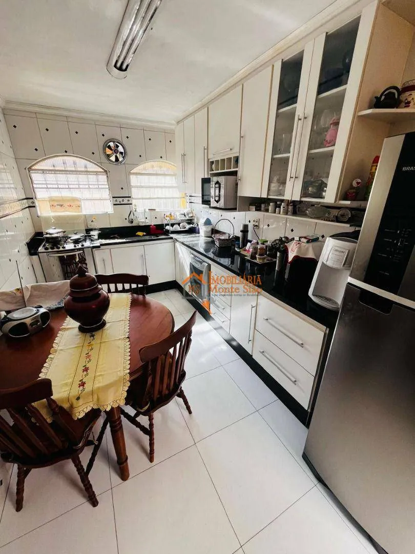 Imagem Sobrado com 3 dormitórios à venda, 128 m² por R$ 685.000,00 - Jardim Santa Mena - Guarulhos/SP