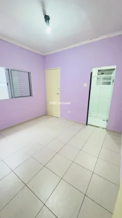 Imagem Imperdível oportunidade: Casa à venda na Guilhermina, Praia Grande-SP! 2 quartos, 1 sala, 2 banheiros, 1 vaga, 125m².