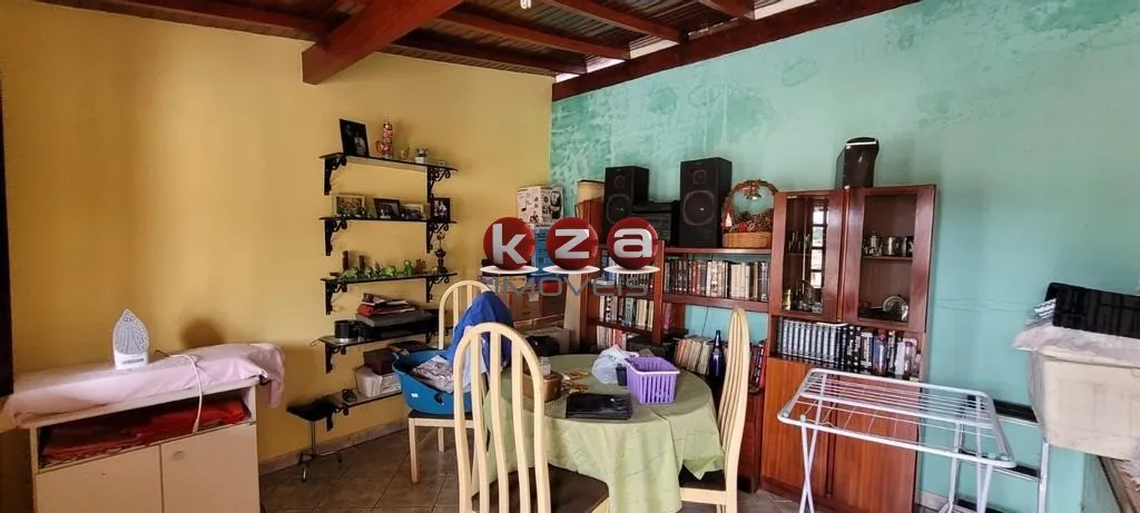 Imagem Imperdível oportunidade: Casa à venda em Vinhedo-SP, bairro Capela, 3 quartos, 1 suíte, 2 salas, 2 banheiros, 1 vaga garagem, 247 m².