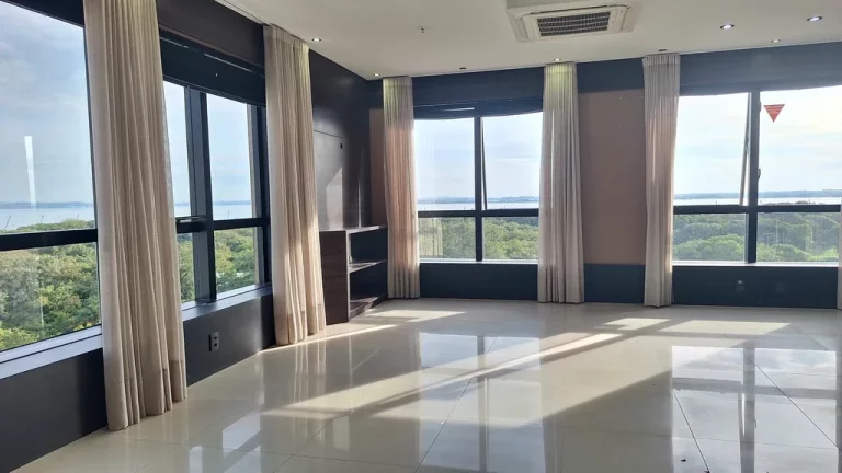 Imagem Sala para venda no bairro Praia de Belas em Porto Alegre
