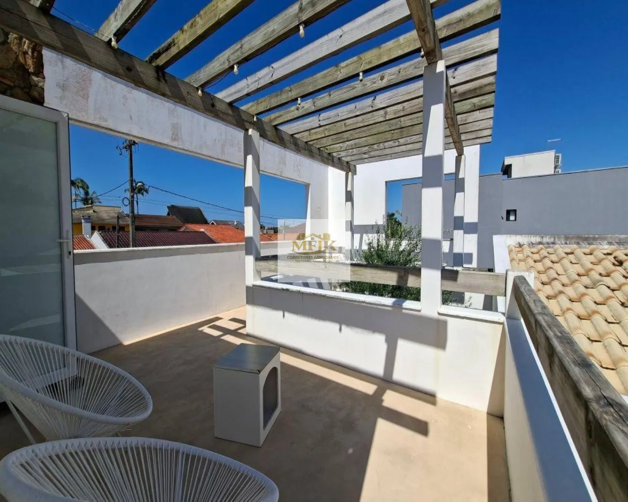 Imagem Imperdível! Casa à venda em Pontal do Paraná-PR, bairro Atami Norte: 3 quartos, 2 suítes, 3 banheiros, 2 vagas, 234m².