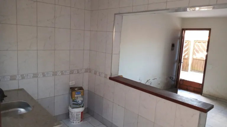 Imagem Casa com 2 Quartos à Venda, 50 m² em Jd. Umuarama - Itanhaém