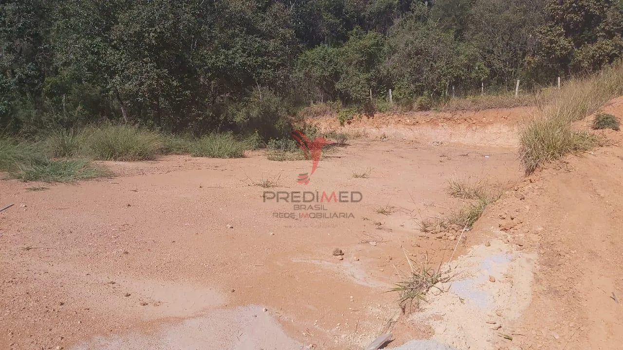 Imagem Lote 1000m² dentro de condomínio com platô
