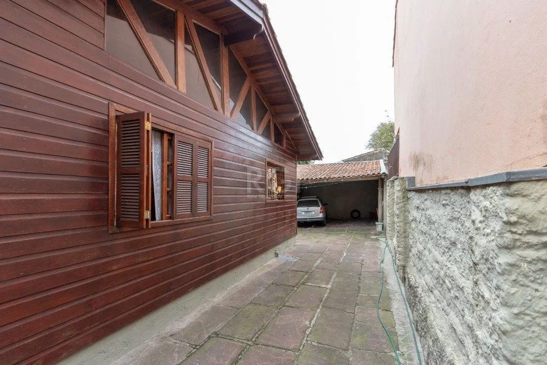 Imagem Casa para Venda - 54m², 2 dormitórios, 4 vagas - Cristal