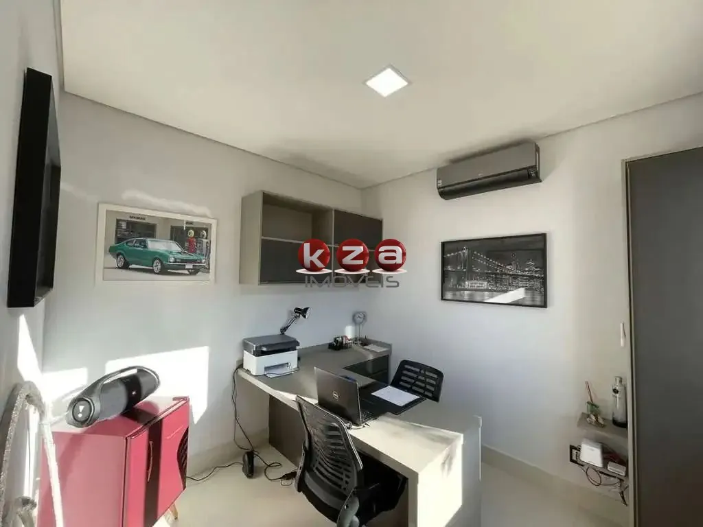 Imagem Casa de alto padrão a venda e locação, com 3 suites no Condomínio Residencial Villa Lombarda em Valinhos-SP