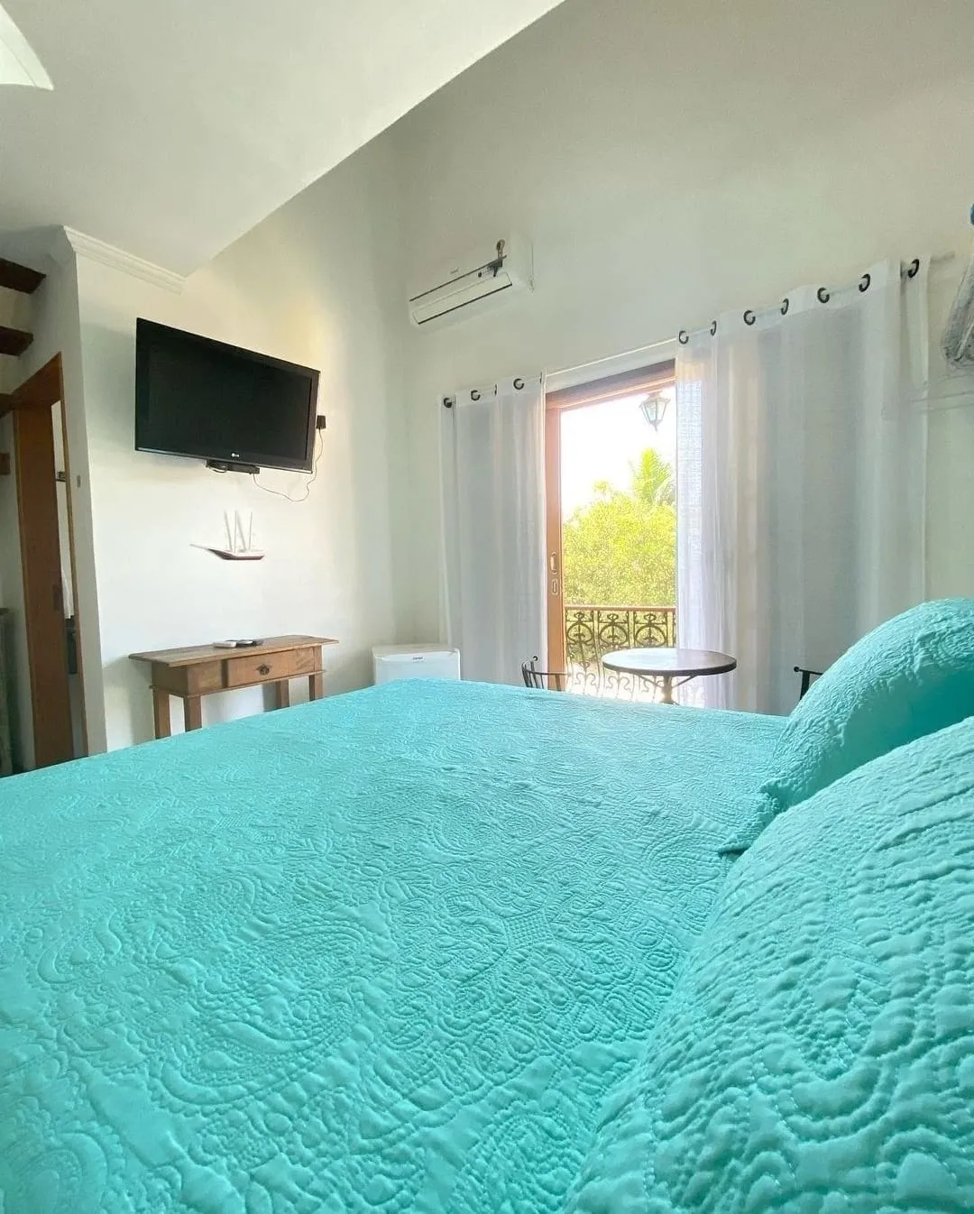 Imagem Pousada Colonial com 10 Quartos, Infraestrutura Independente e Apartamento Exclusivo, Ideal para Eventos Inesquecíveis