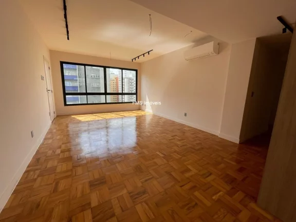 Foto do imóvel Excelente oportunidade: Apartamento de luxo com 3 suítes na Vila Nova Conceição, São Paulo-SP - 94m², 4 banheiros e vaga de garagem!