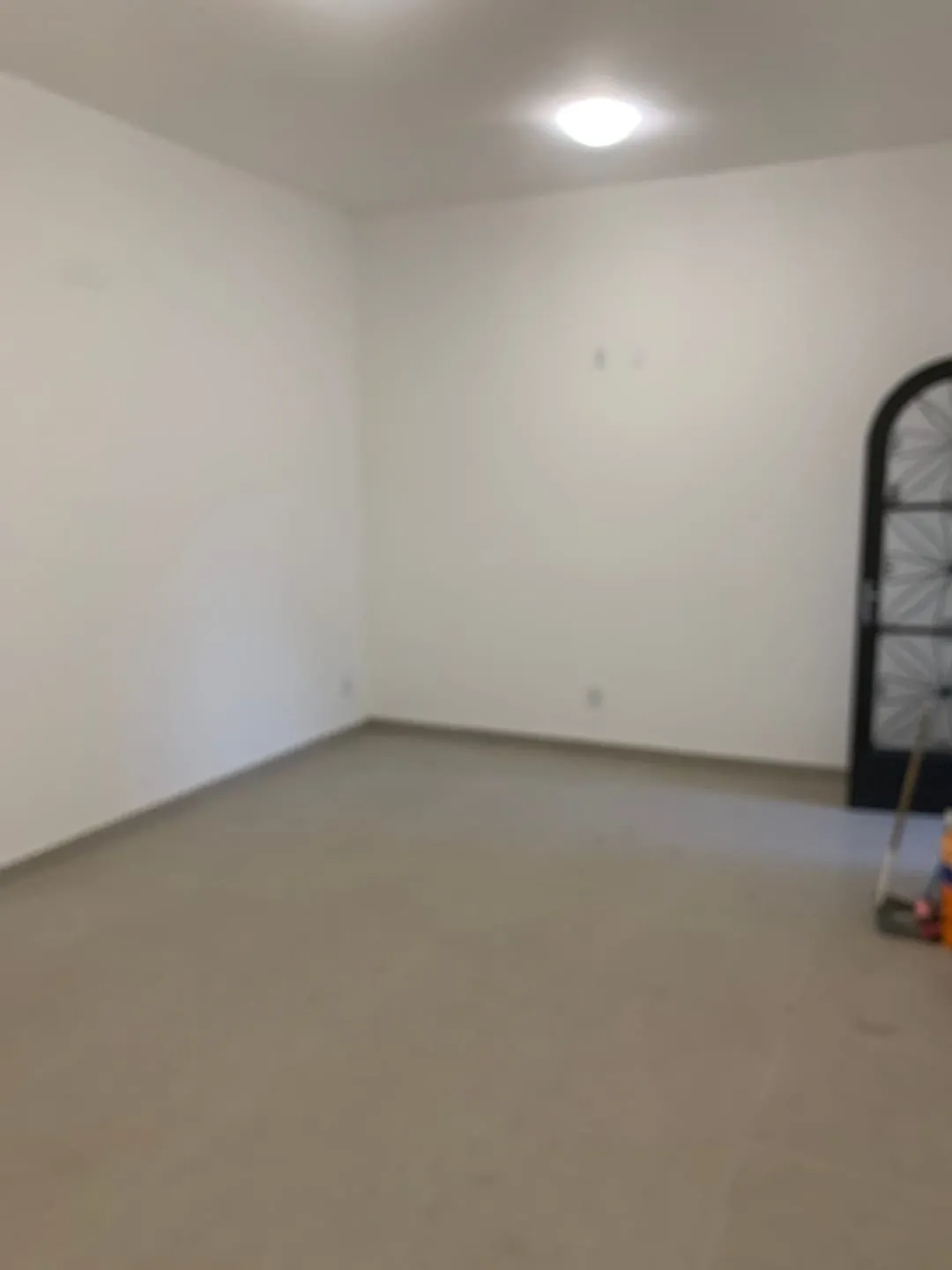 Imagem Comercial para Locação 100M², Centro, Pindamonhangaba - SP