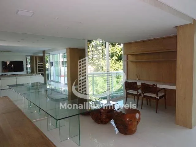 Imagem Apartamento 1 quarto, 192 m2, porcelanato, finamente decorado, linear, mobiliado, ampla vista arbori...