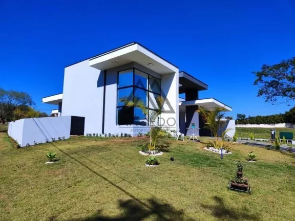 Imagem Casa Mobiliada com 3 suítes e Piscina Aquecida - Ninho Verde I