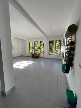 Imagem CASA BOMBAÇA COM SALÃO DE EVENTOS