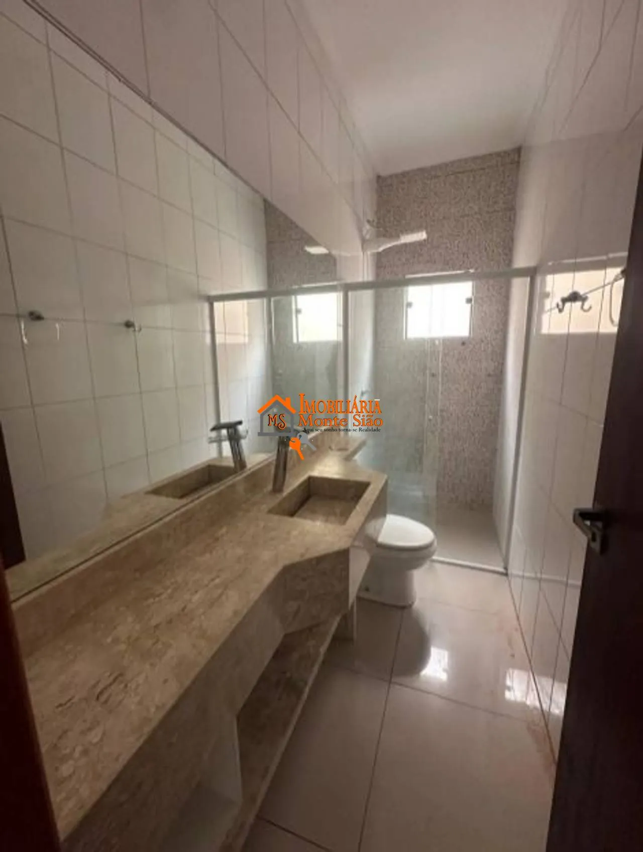 Imagem Casa com 2 dormitórios à venda, 175 m² por R$ 658.000,00 - Carmela III - Guarulhos/SP