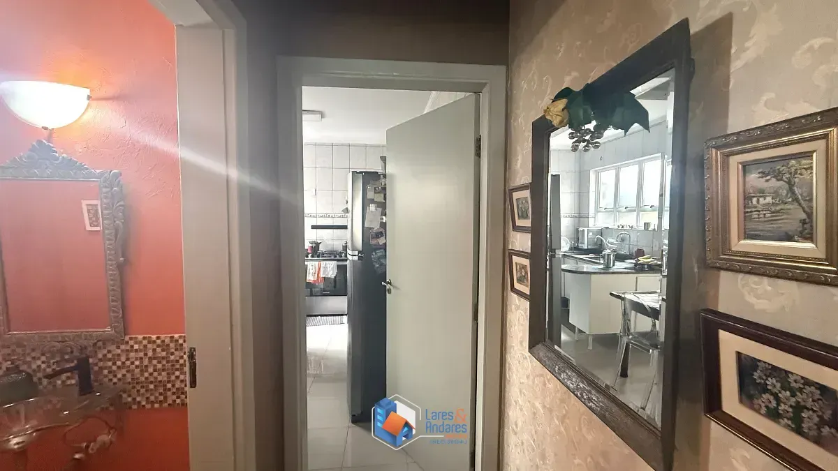 Imagem Sobrado para venda em Perdizes com 4 quartos, sendo 1 suíte, 180m²