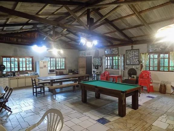Imagem Imperdível! Casa Charmosa em Garopaba-SC com 3 Quartos, 2 Banheiros e Perto das Dunas!