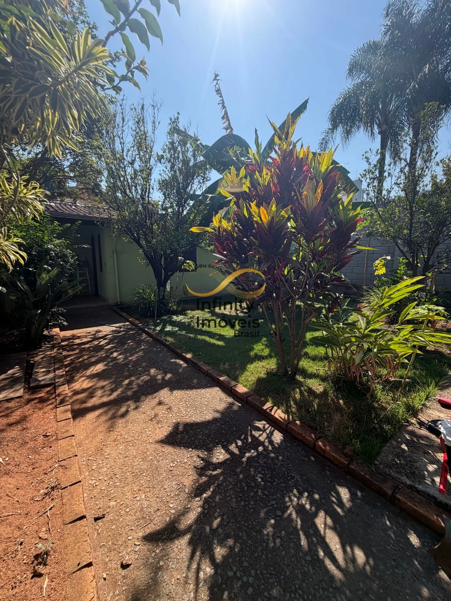 Imagem Casa à venda no bairro Castelo - Belo Horizonte/MG