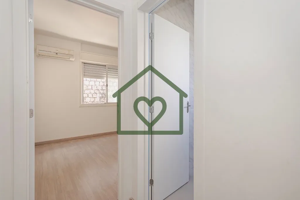 Imagem Grande oportunidade de morar com conforto e tranquilidade!! Apartamento de dois dormitórios com vag...