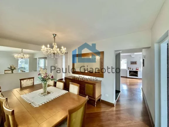 Imagem Casa Espetacular com 5 suítes, gourmet, piscina e hóspedes!