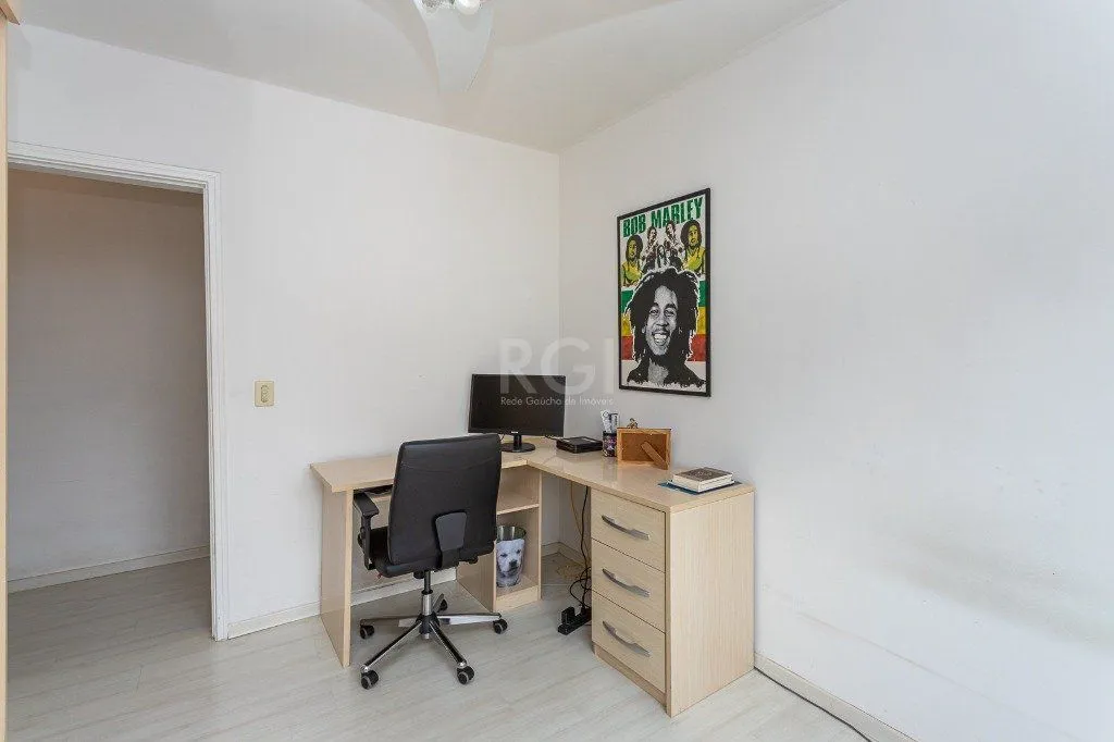 Imagem Apartamento de 03 dormitórios (01suíte), com vaga, no bairro São João, em Porto Alegre RS