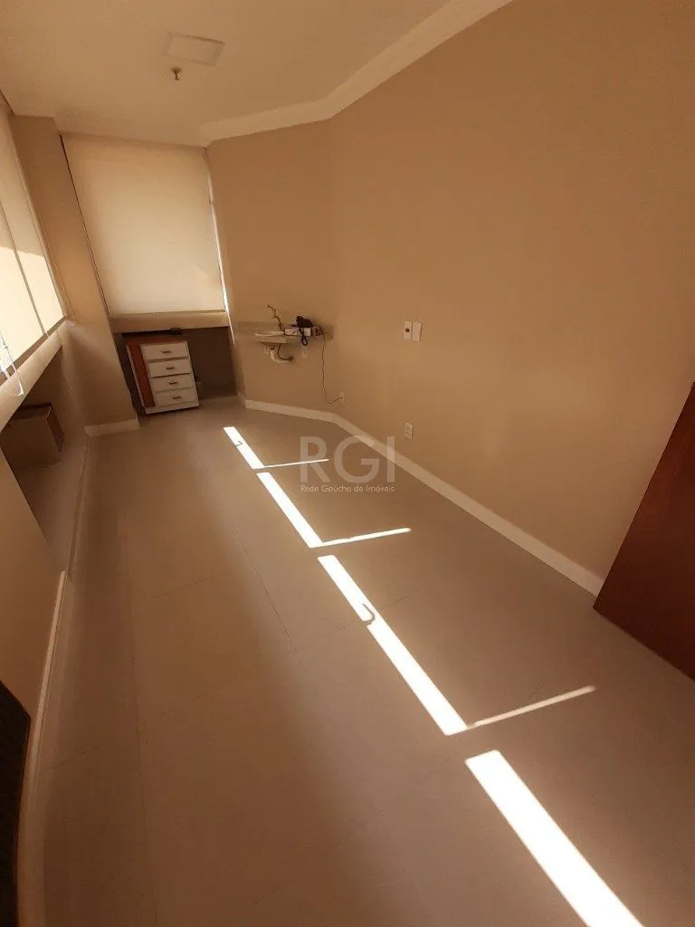 Imagem Conjunto/Sala para Venda - 104.28m², 0 dormitórios, 2 vagas - Menino Deus