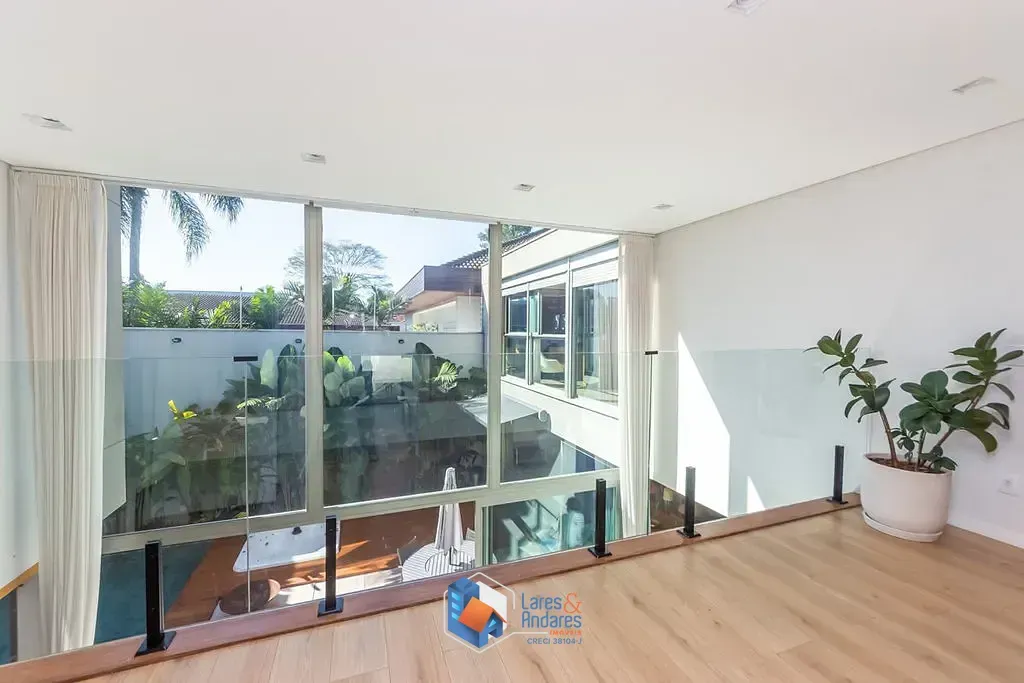Imagem Casa em Condomínio à venda 3 Quartos 3 Suites 4 Vagas 404M² Alto da Boa Vista São Paulo - SP