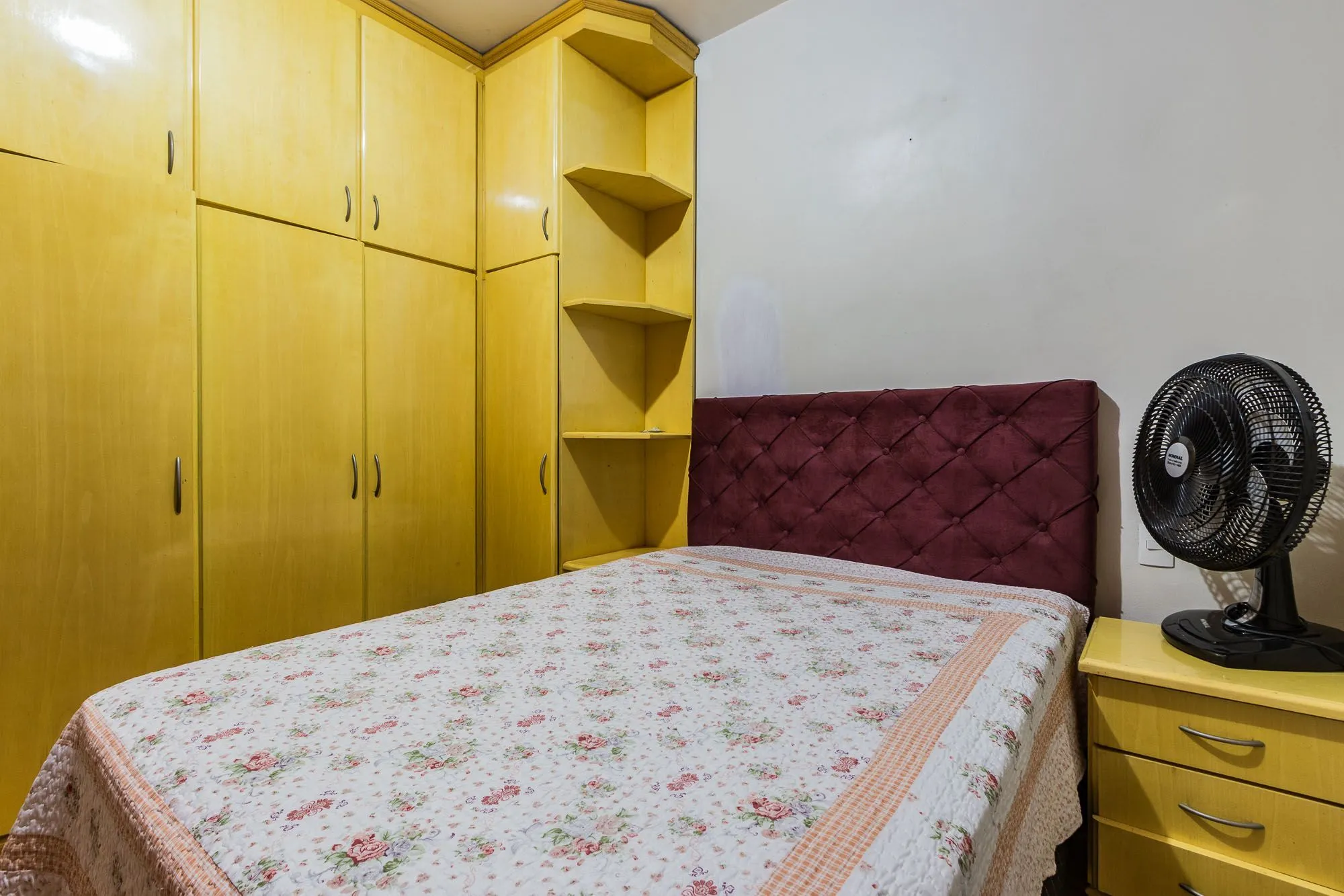 Imagem Apartamento de 3 dormitórios e 133m² à venda em Centro Histórico, Porto Alegre.