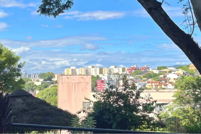 Imagem Apartamento para venda no bairro Santo Antônio em Porto Alegre