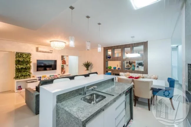 Imagem Apartamento Mobiliado e decorado 3 Suítes 4 vagas a 3 minutos a pé da praia