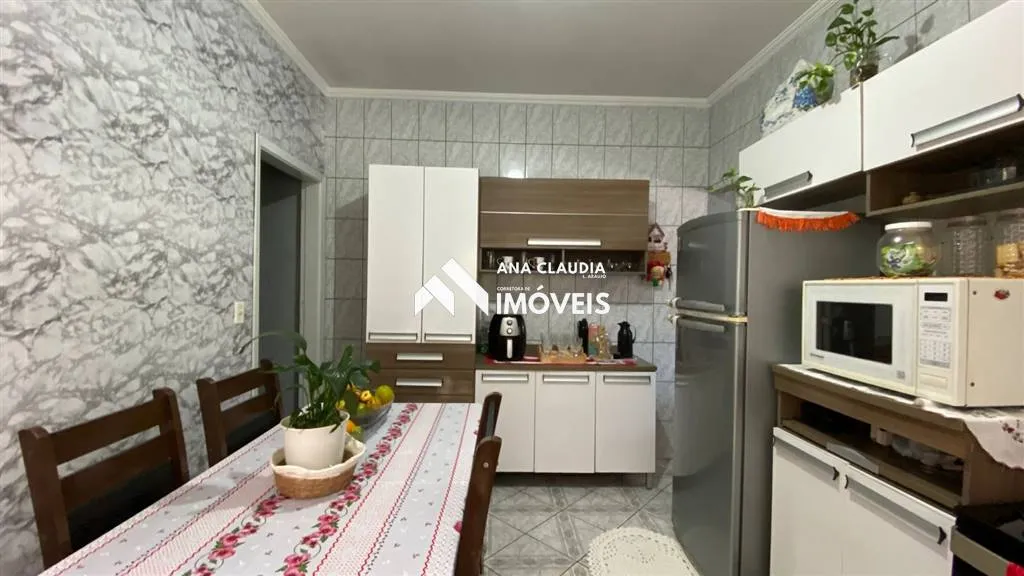 Imagem Casa a venda bem localizada em Mongaguá