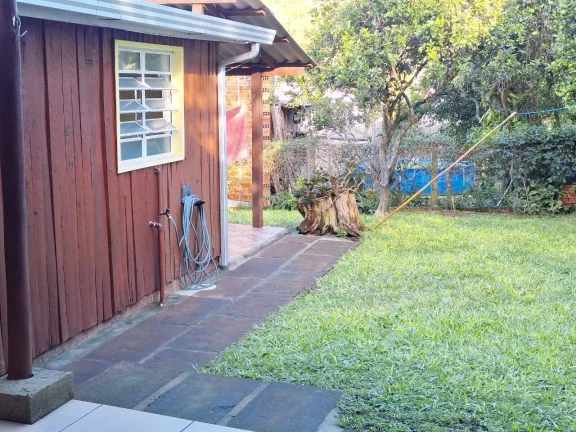 Imagem Lindo Chalé em Condomínio Fechado, Terreno com 457m², Morro Grande, Viamão.