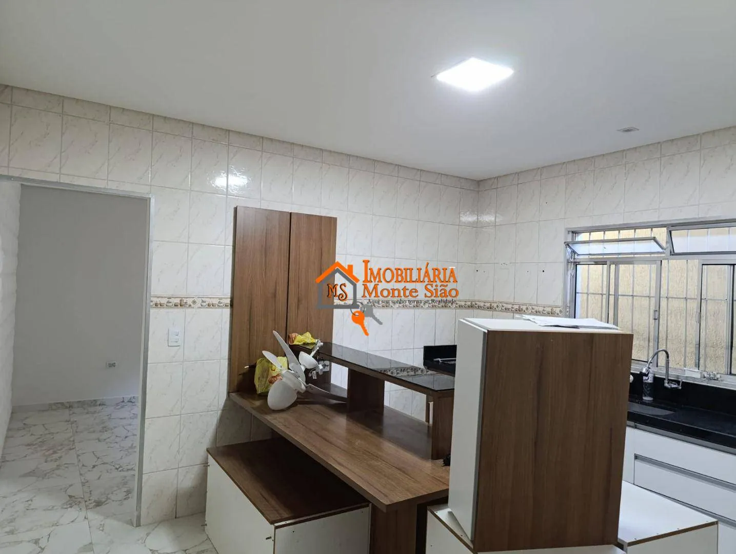 Imagem Sobrado com 6 dormitórios à venda, 250 m² por R$ 630.000,00 - Vila Rio de Janeiro - Guarulhos/SP
