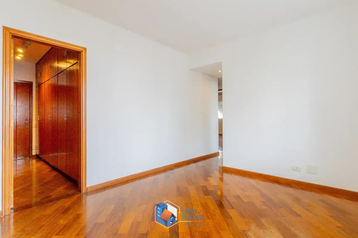 Imagem Apartamento para venda em Campo Belo com 3 quartos, sendo 1 suíte, 236m²