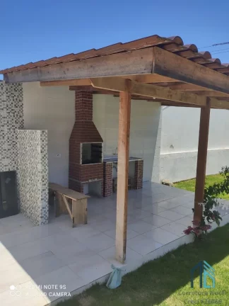 Imagem Sobrado a venda com terreno, 02 pisos, 04 quartos, poucos metros do Mar em Matinhos PR