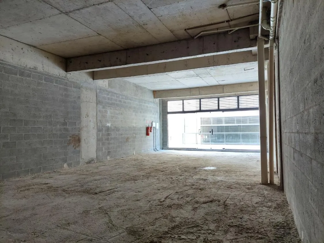 Imagem SALA COMERCIAL NO PORTAL DE VINHEDO - PINHEIRINHO