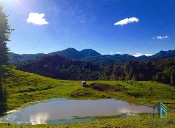 Imagem Sítio ótima localização, documentada, 15 alqueires com casas, Tijucas do Sul - PR