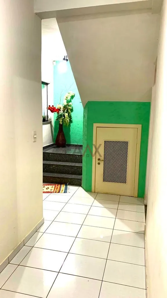 Imagem Excelente Casa à venda próximo à Praça da Ucrânia, TRIANON, GUARAPUAVA-PR