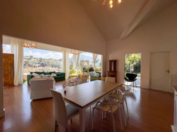 Imagem Casa Linear com 3 quartos com terreno plano e lazer privativo.