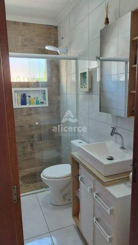 Imagem Sobrado à venda com 2 quartos , 70m² em Potecas São José