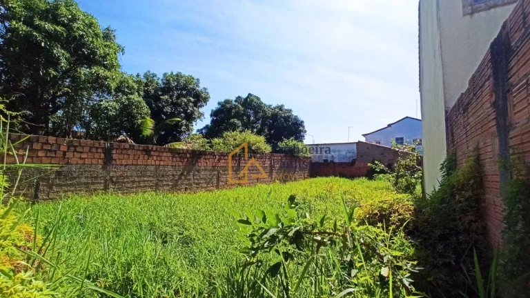 Imagem Terreno à venda, 250 m² - Centro - Cachoeira Paulista/SP